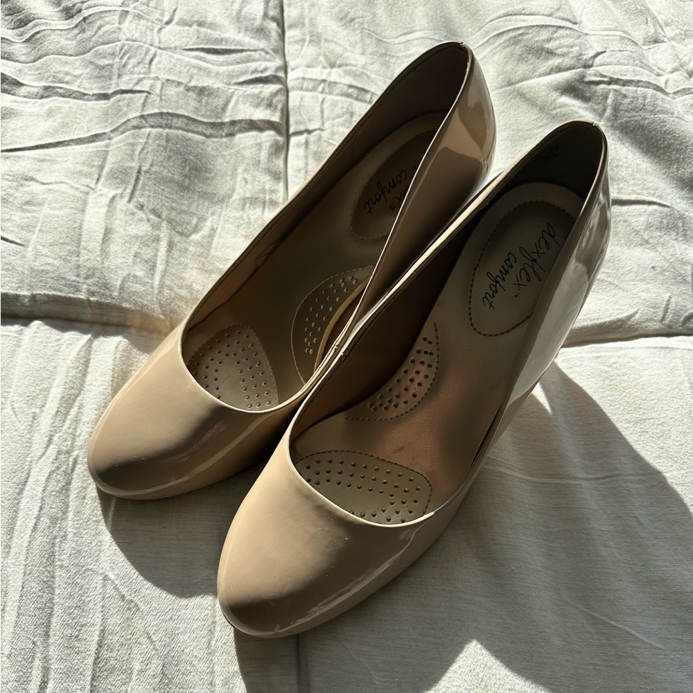 Dexflex Comfort Nude Heels